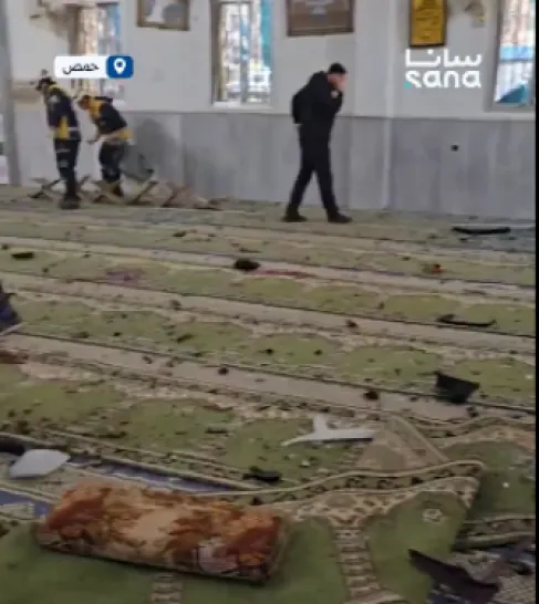 ارتفاع حصيلة انفجار مسجد في حمص إلى 5 قتلى و21 مصابًا