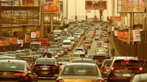 مصر تغلّظ عقوبات المرور