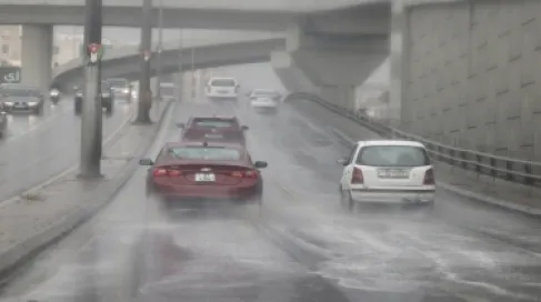 الاردن يتأثر بمنخفض جوي ماطر والامانة تعلن حالة الطوارئ