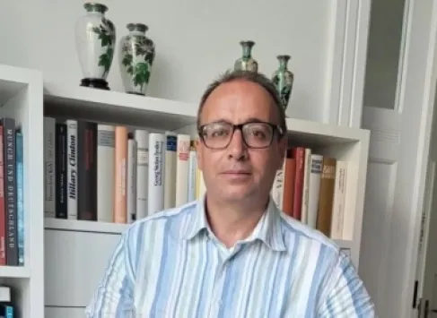 اتفاقية نحاس الخشبية: الترسية المباشرة اختبار للشفافية لا مبررًا للغموض