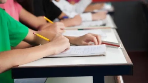 ما مصير امتحانات (تكميلية التوجيهي) في ظل الأمطار والسيول؟ التربية تجيب..