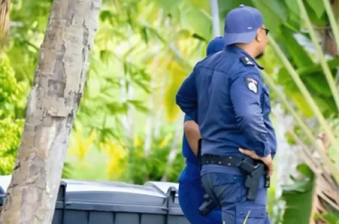 رجل يقتل 9 أشخاص طعنا بينهم اطفاله في سورينام