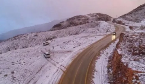 السعودية تحذر مواطنيها.. موجة باردة ودرجات حرارة ما بين 3 م° إلى 1 م° تحت الصفر