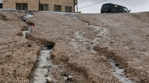 وزارة الأشغال: طريق وادي عربة مغلق وإعادة فتحه قد تستغرق أسابيع