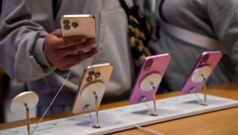 جديد أم بديل أم مستعمل؟.. حرف واحد فقط يكشف حقيقة جهازك آيفون