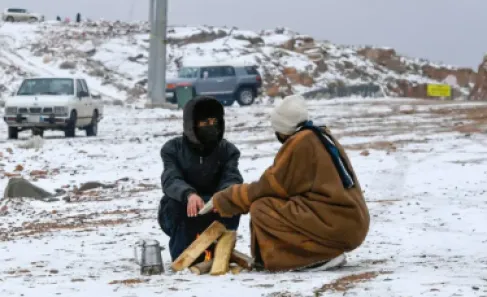 (برد الأزيرق).. أقسى موجات الشتاء تدخل الأجواء السعودية