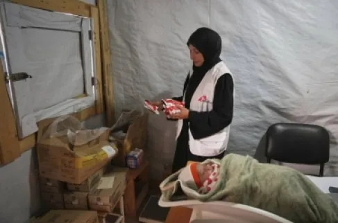 الاحتلال يسحب تصاريح منظمات إنسانية لمنعها من العمل بالضفة الغربية وغزة