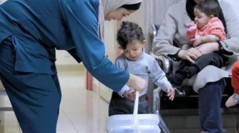 مستشفى الاستقلال يختتم مرحلة زراعة القوقعة الإلكترونية لأطفال فلسطين ضمن مشروع إنساني بدعم مركز الملك سلمان