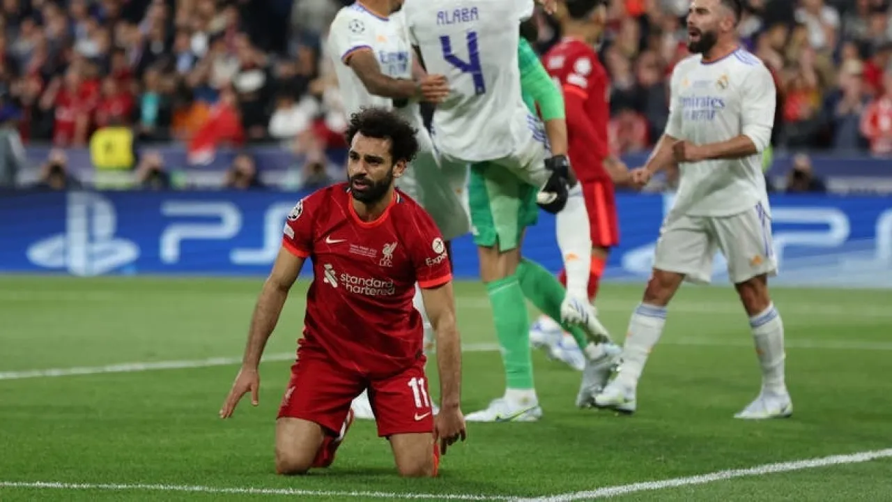 وكيل صلاح يعرضه على ريال مدريد.. والنادي يرد 