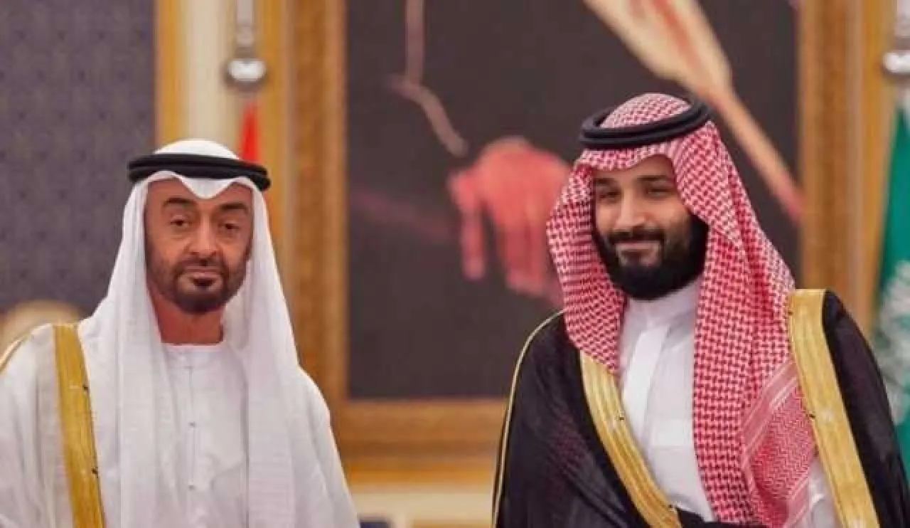 اليمن : القوات المدعومة اماراتيا تخسر وادي حضرموت أمام القوات الموالية للسعودية #عاجل 