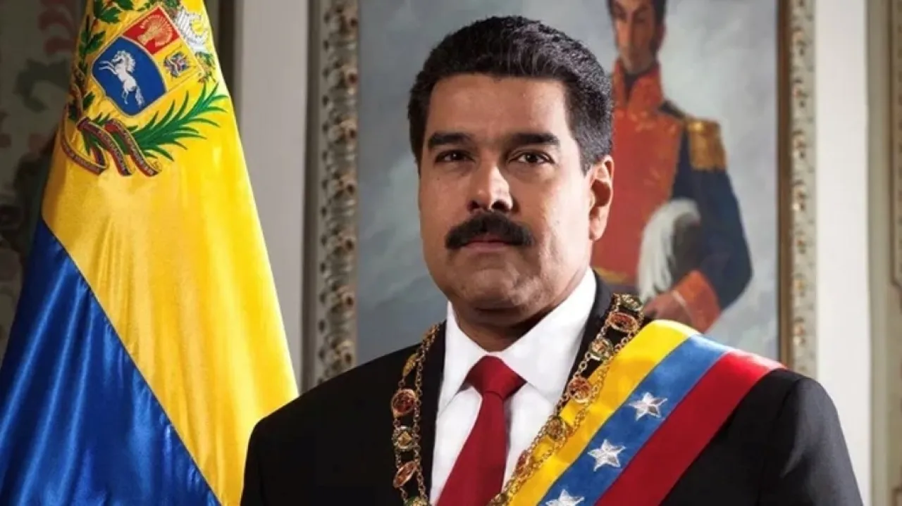 أول صورة لـ مادورو وهو في قبضة القوات الأمريكية 