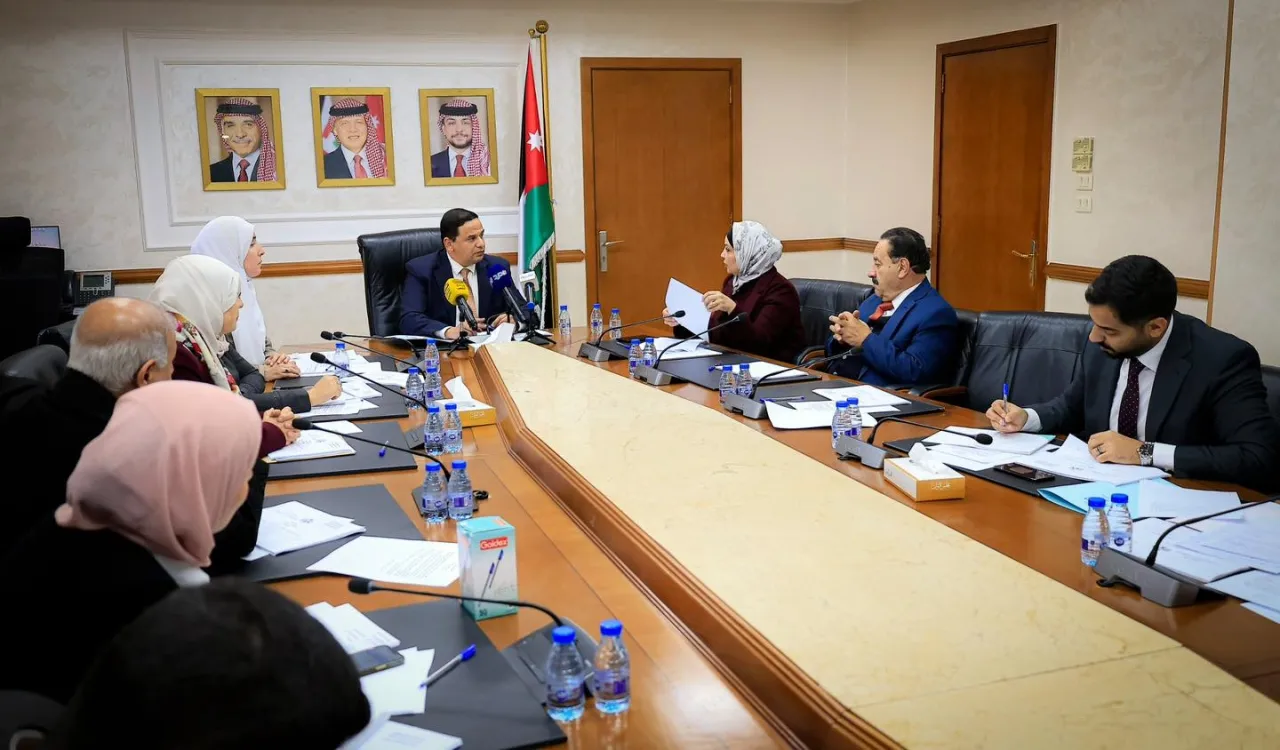 "الطاقة النيابية" تدرس مشروع قانون الغاز وتعلن اجتماعاً مرتقباً لبحث ارتفاع فواتير الكهرباء #عاجل 