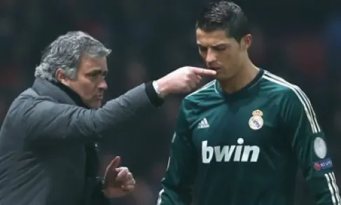 مودريتش: مورينيو أبكى كريستيانو في غرفة الملابس