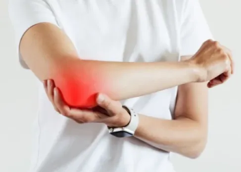 صيدلية الشتاء الطبيعية.. 3 فواكه تنهي معاناة تيبس المفاصل