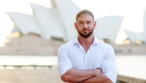 أستراليا تمنح تأشيرة نادرة لبريطاني اخترق موقع حكومتها