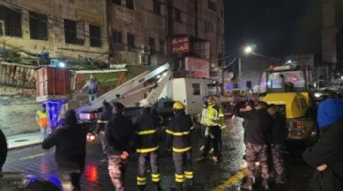 انهيار أجزاء من مبنى وسط مدينة إربد