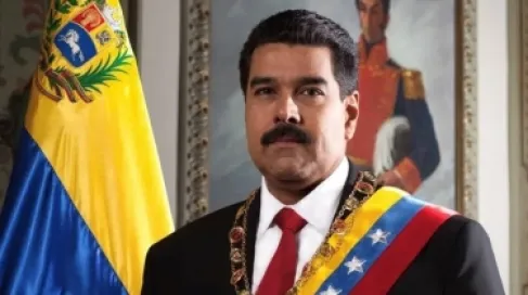 أول صورة لـ مادورو وهو في قبضة القوات الأمريكية