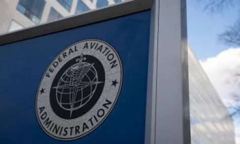 بسبب توترات فنزويلا .. الطيران الأميركية تغلق المجال الجوي للكاريبي