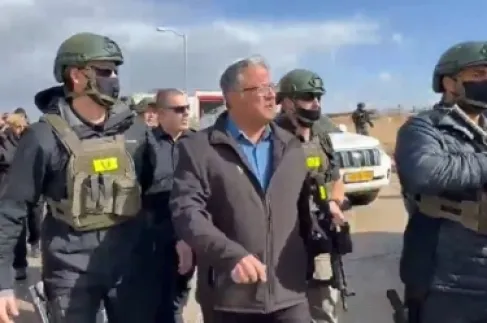 الشرطة الإسرائيلية تقتل فلسطينيا وتحاصر قرية ترابين بالنقب