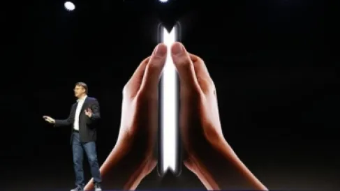 لعبة Flappy Bird تعود بشكل مجنون.. وهذه المرة قد تدمر هاتفك القابل للطي