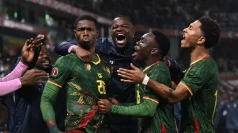 الكاميرون تطيح بجنوب أفريقيا وتنتقل لتواجه المغرب
