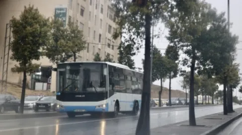 النقل : الدفع الإلكتروني لدعم نقل طلبة الجامعات قريبا