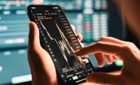 الإمارات.. تحذير من التداول الوهمي بعد خسائر كبيرة