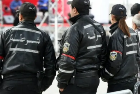 تونس.. رجل أمن يقتل امرأة وينتحر تاركا رسالة في مسرح الجريمة