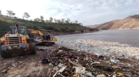 إطلاق حملة لتنظيف سد الملك طلال