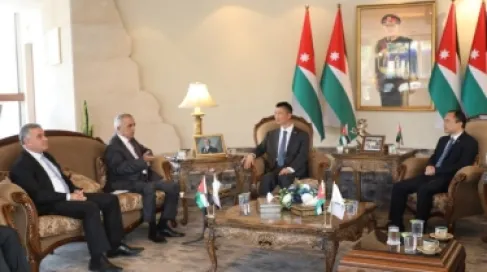الأردن والصين يبحثان تعزيز التعاون وتنظيم أسابيع ثقافية مشتركة