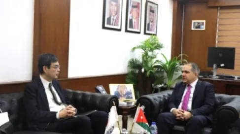 وزير الاستثمار يبحث مع السفير الياباني التعاون الاقتصادي