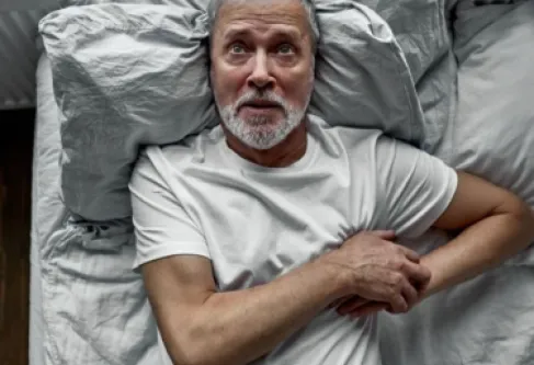 سماع دقات القلب عبر الوسادة.. هل هي ظاهرة مثيرة للقلق؟