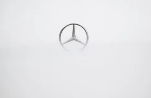 مرسيدس تطلق سيارة كهربائية (نباتية)