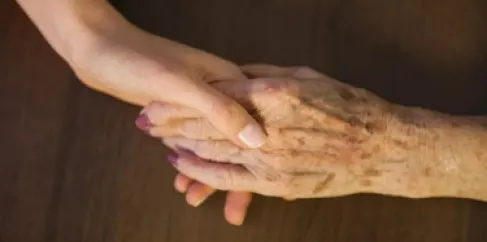 علماء يحددون العادات الشائعة لدى من يعيشون حتى المائة   