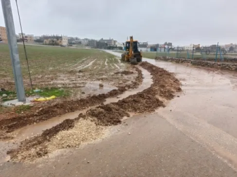 طرق مغلقة في الاردن بسبب الظروف الجوية - اسماء
