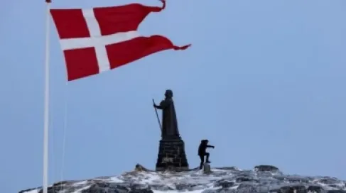 ترمب : الولايات المتحدة بحاجة إلى امتلاك غرينلاند لمنع روسيا والصين من الاستيلاء عليها