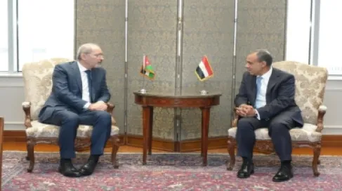 الصفدي ونظيره المصري يحذران من خطورة الإجراءات الإسرائيلية اللاشرعية