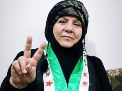 فقدت ثلاثة من أبنائها وزوجها وإخوتها .. وفاة «خنساء سورية»