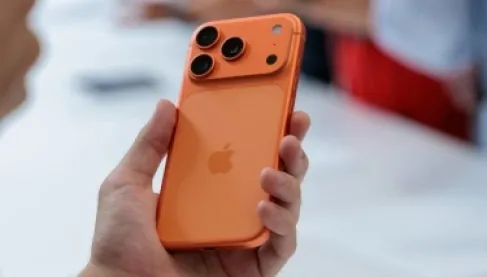 فضيحة الآيفون.. هاتف ذكي يطيح بمسؤول حكومي في الهند