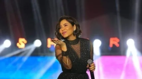 نقلت سراً بسيارة إسعاف.. فنانة شهيرة تنقذ شيرين عبد الوهاب