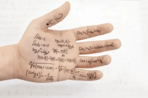 الأردن.. جامعة خاصة تفصل طالبًا لتقديمه امتحانًا عن زميله - فيديو