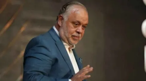 أشرف زكي ينفي سفر الفنانين لدعم منتخب مصر أمام السنغال