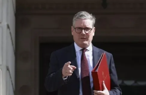 تقرير: رئيس وزراء بريطانيا سيقبل مقعداً في مجلس ترمب لإدارة غزة