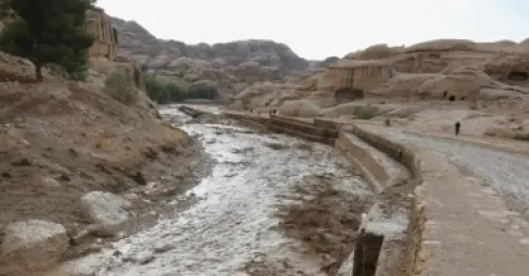 الأرصاد تحدد موعد انتهاء تأثير المنخفض الجوي من الدرجة الرابعة على الأردن