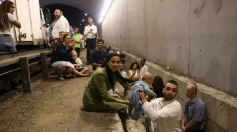 Israeli Media: Tel Aviv Government Races Against Time and Opens Shelters in Anticipation of an Attack on Iran