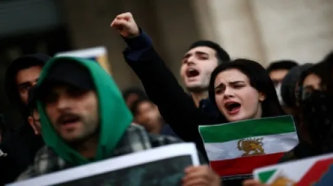 وزير الخارجية الإيراني: لا توجد خطة لتنفيذ أحكام إعدام