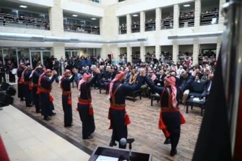 (الشرق الأوسط) تستهل احتفالاتها بمناسبة عيد ميلاد جلالة الملك في حفلٍ مهيب