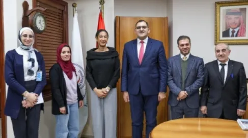 مستشفى الاستقلال يستقبل القنصل البلجيكي