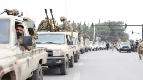 الجيش السوري يعلن الدخول لمنطقة غرب الفرات ابتداء بمدينة دير حافر