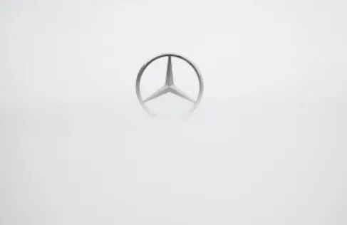 مرسيدس تطلق سيارة كهربائية (نباتية)